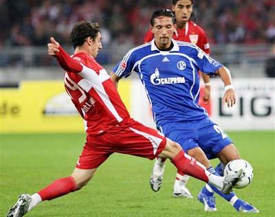 明自己仍是 明自己仍是